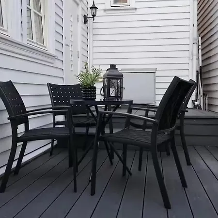 500 M Til Bryggen I Skjermet Uteplass! Apartamento *