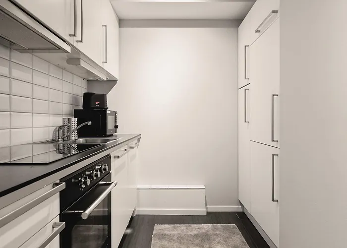 500 M Til Bryggen I Skjermet Uteplass!