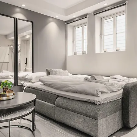 500 M Til Bryggen I Skjermet Uteplass! *