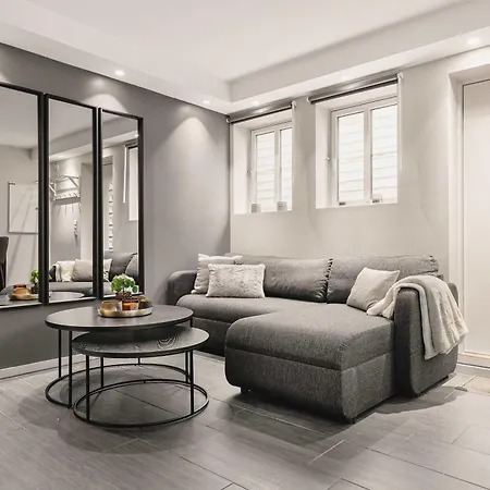 500 M Til Bryggen I Skjermet Uteplass! *