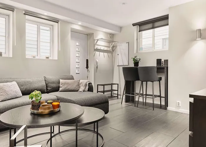 500 M Til Bryggen I Skjermet Uteplass!